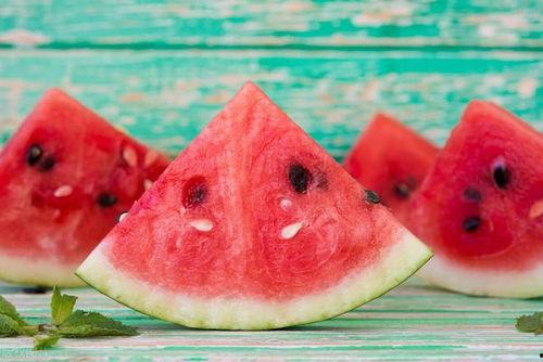 吃瓜抽象文案图片,揭秘吃瓜群众的抽象文案图鉴