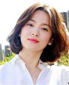 宋慧乔吃瓜脸图片,颜值依旧在线