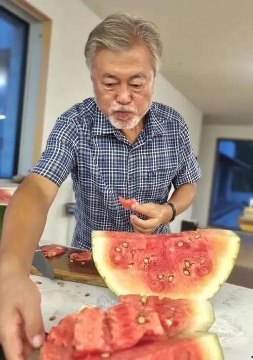 吃瓜大叔真实版,现实版“瓜王”的传奇人生