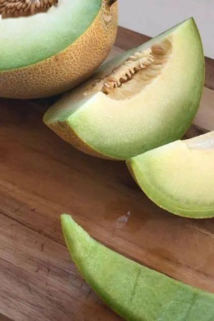 木器厂吃瓜,木器厂里的夏日“吃瓜”趣事